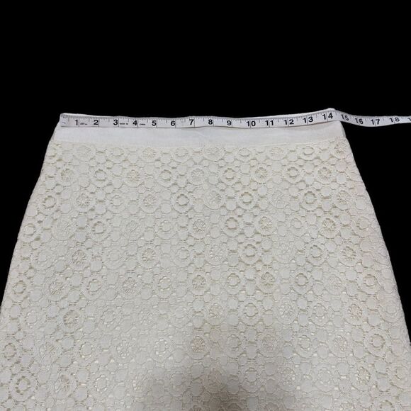 The Limited Lace Cream Skirt Size 6 NWT - Picture 9 of 13
